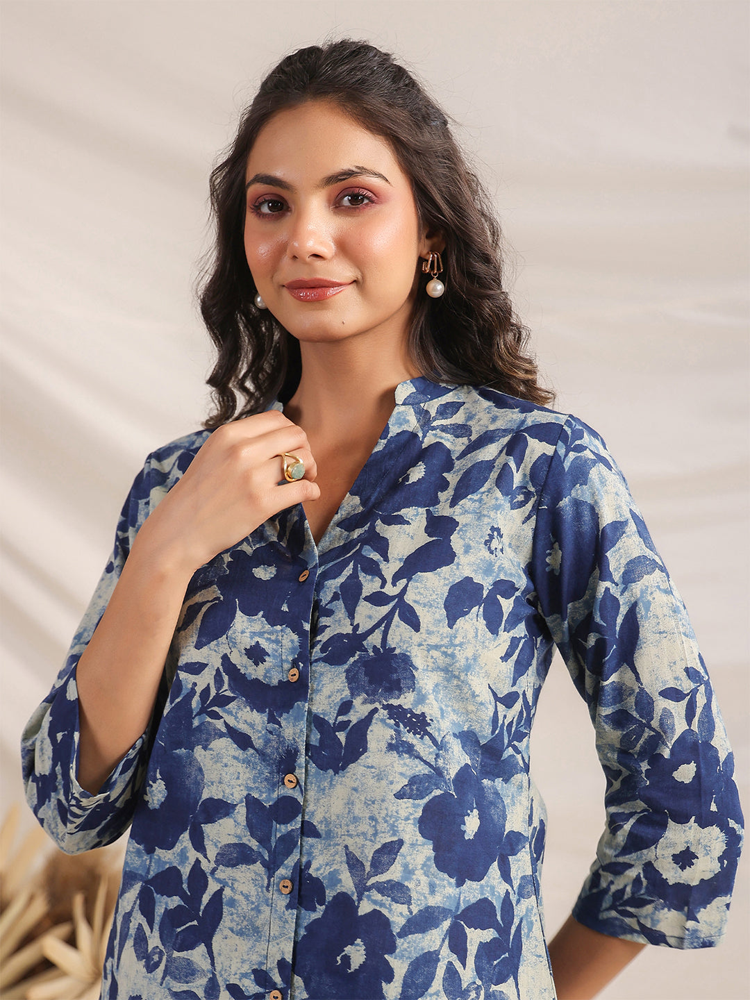 Indigo co-ord set with three-quarter sleeves – chic daily outfit