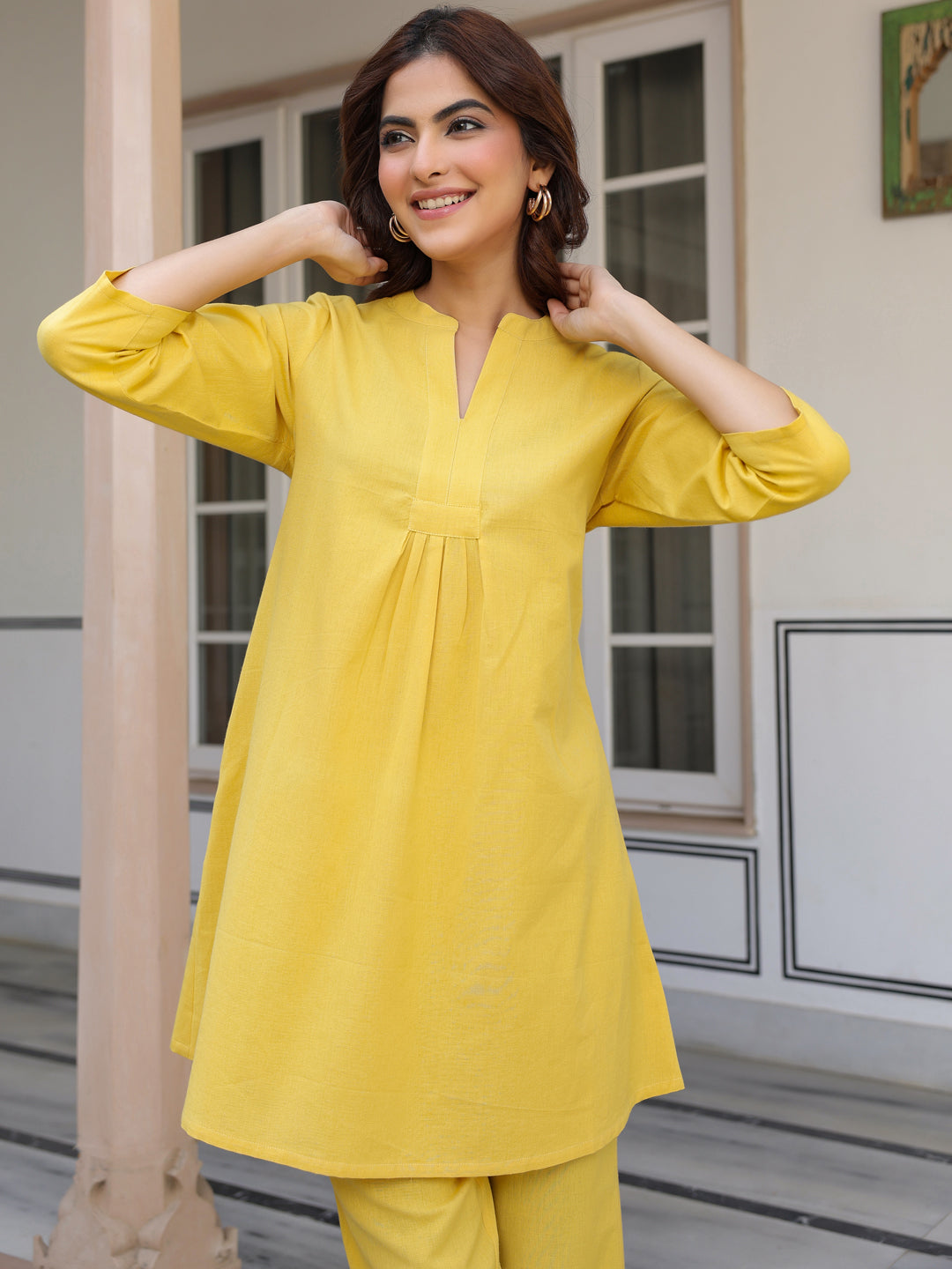 V-neck band collar co-ord set – elegant daily outfit
