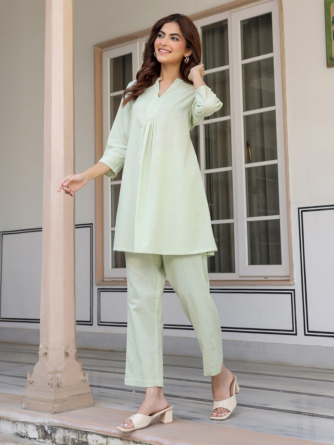 Cotton co-ord set with side pocket – functional design