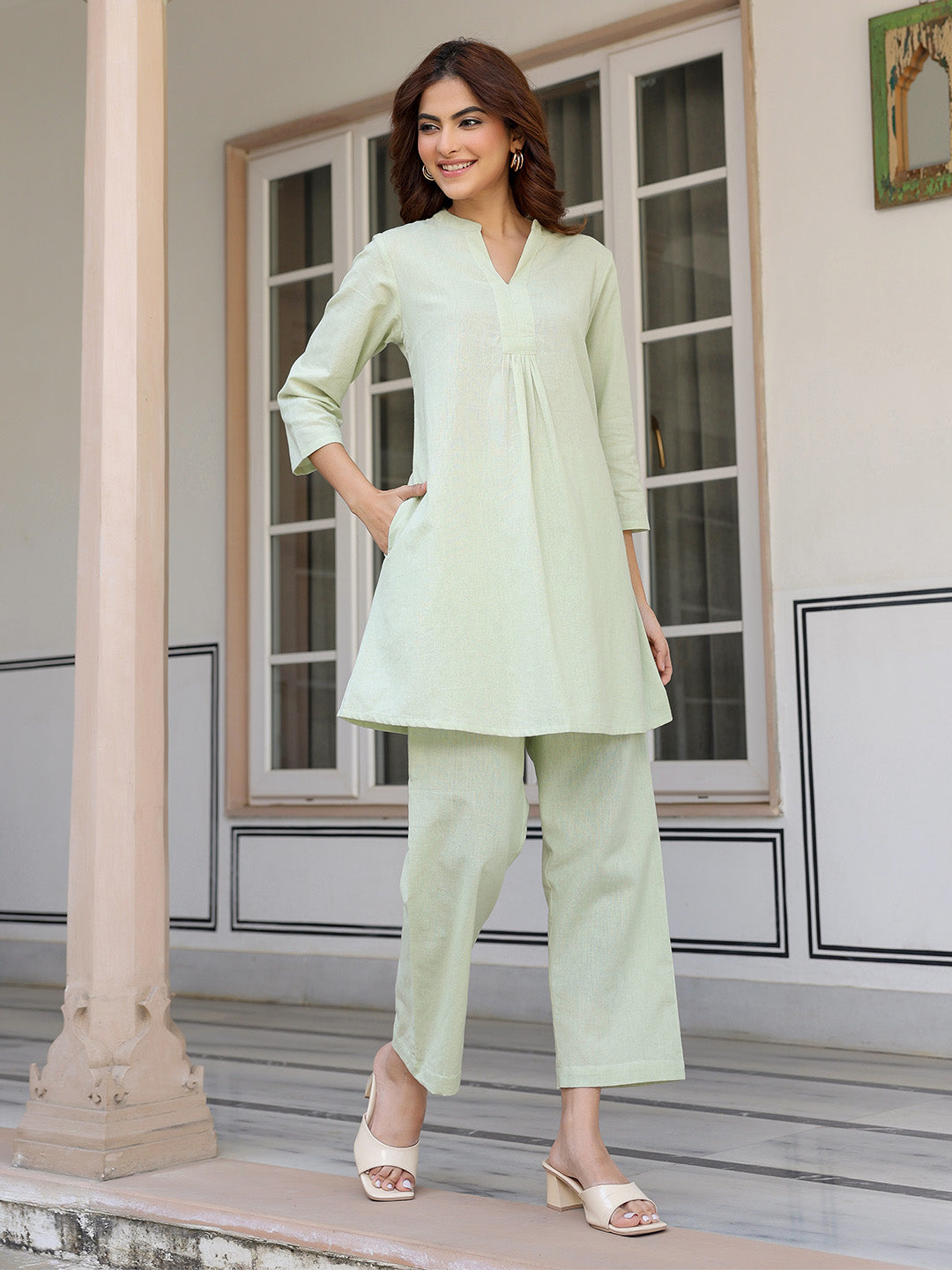 Straight-fit mint pants co-ord set – chic comfort