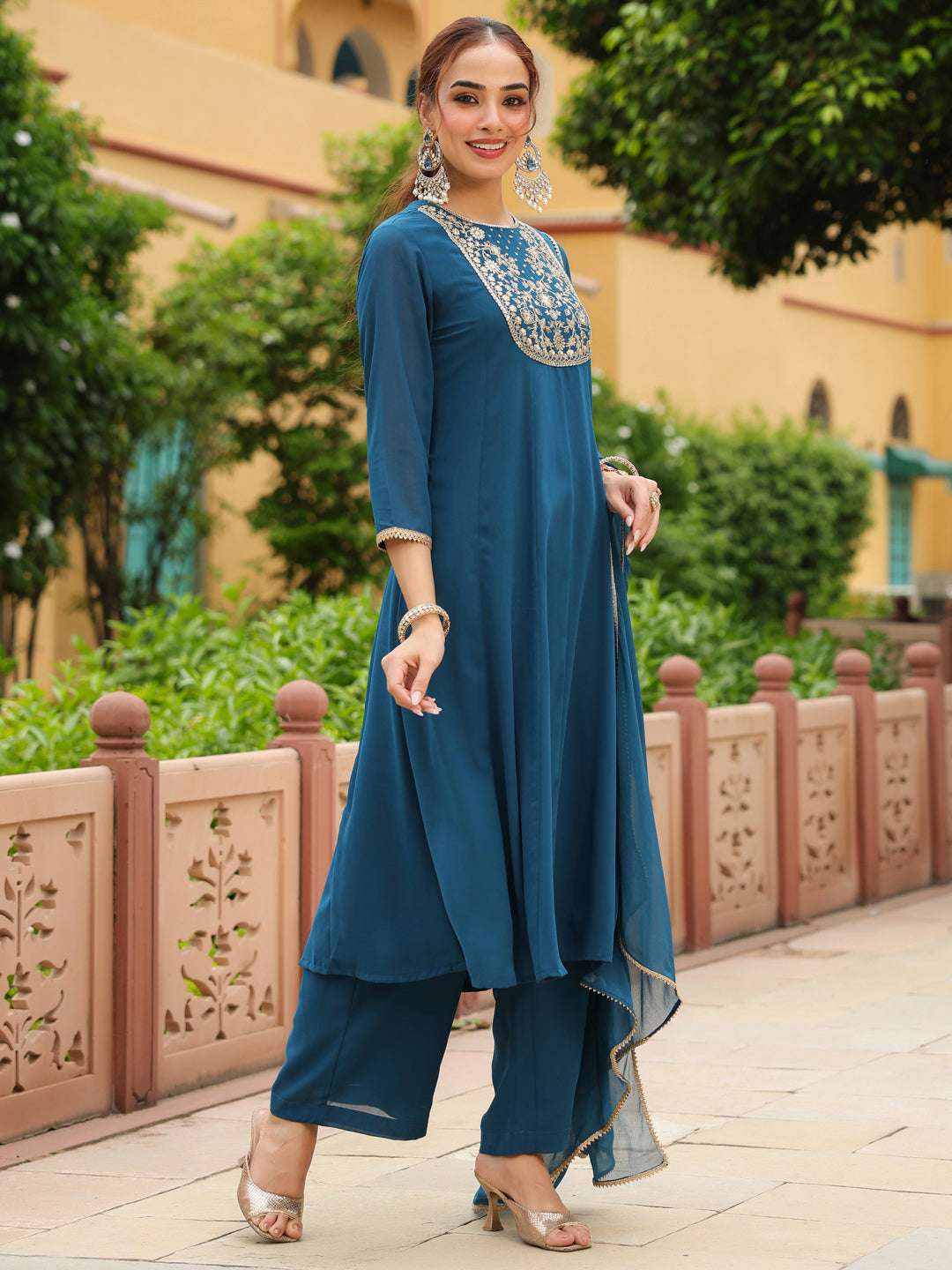 Veda Teal Georgette Anarkali Kurta Set Sajnaa