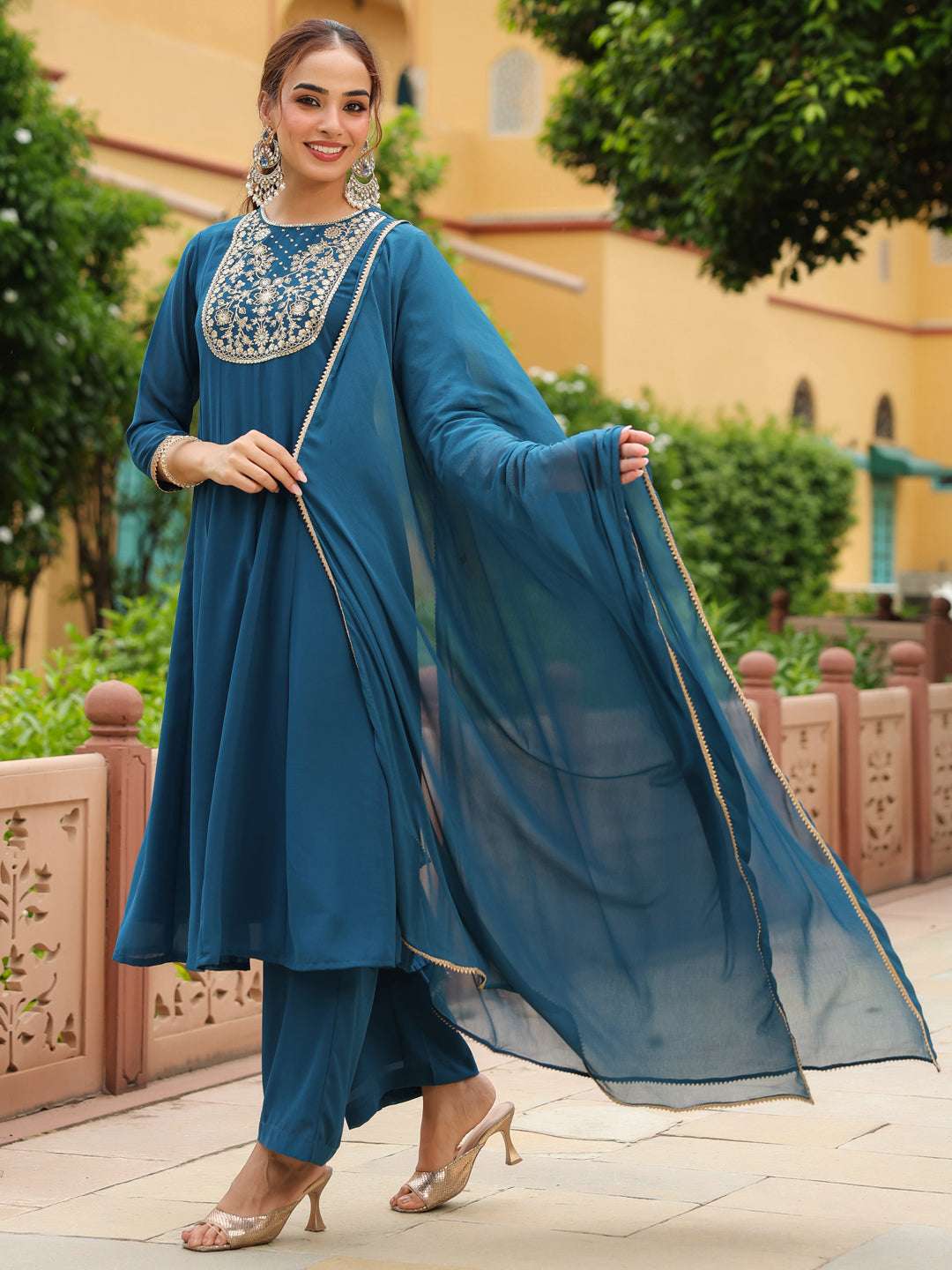 Veda Teal Georgette Anarkali Kurta Set Sajnaa