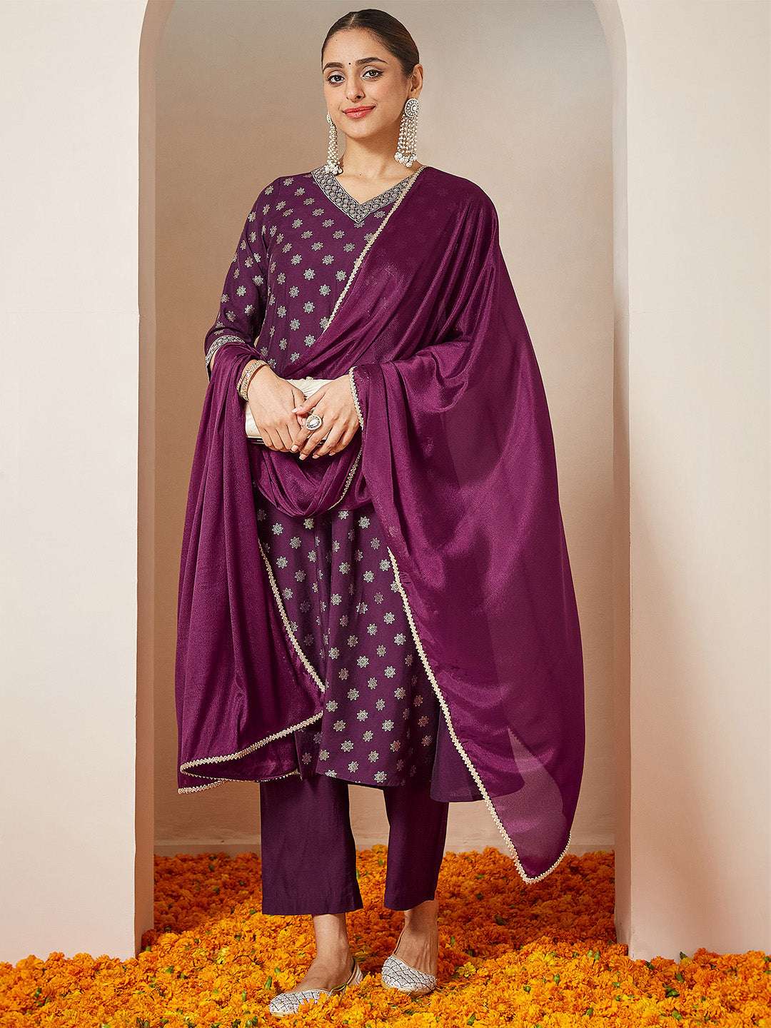 Vihana Wine Chanderi Silk Kurta Set Sajnaa