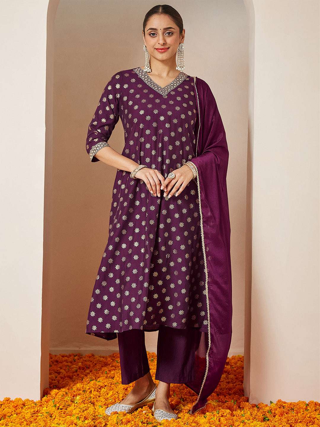 Vihana Wine Chanderi Silk Kurta Set Sajnaa