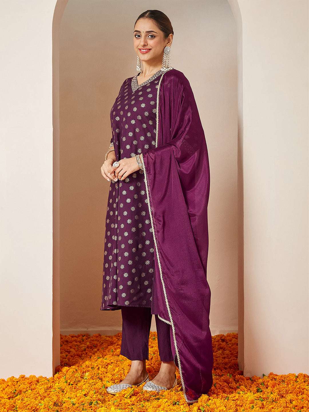 Vihana Wine Chanderi Silk Kurta Set Sajnaa
