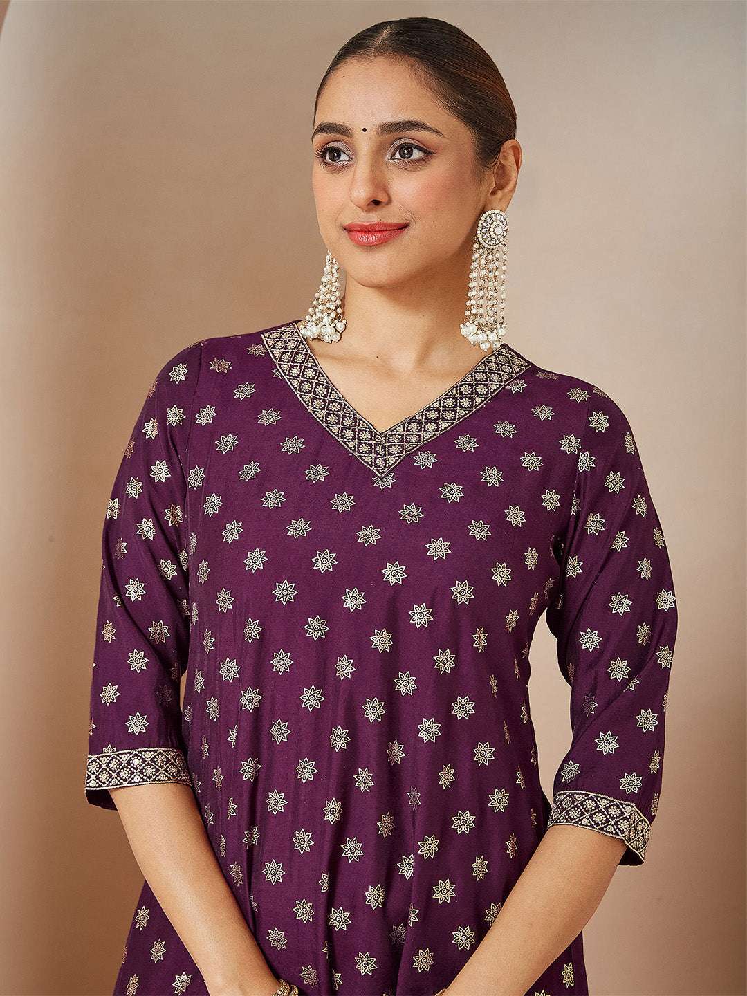Vihana Wine Chanderi Silk Kurta Set Sajnaa