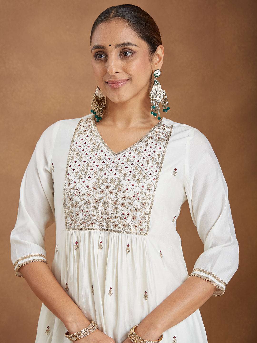 Anika Off-White Chanderi Kurta Set Sajnaa