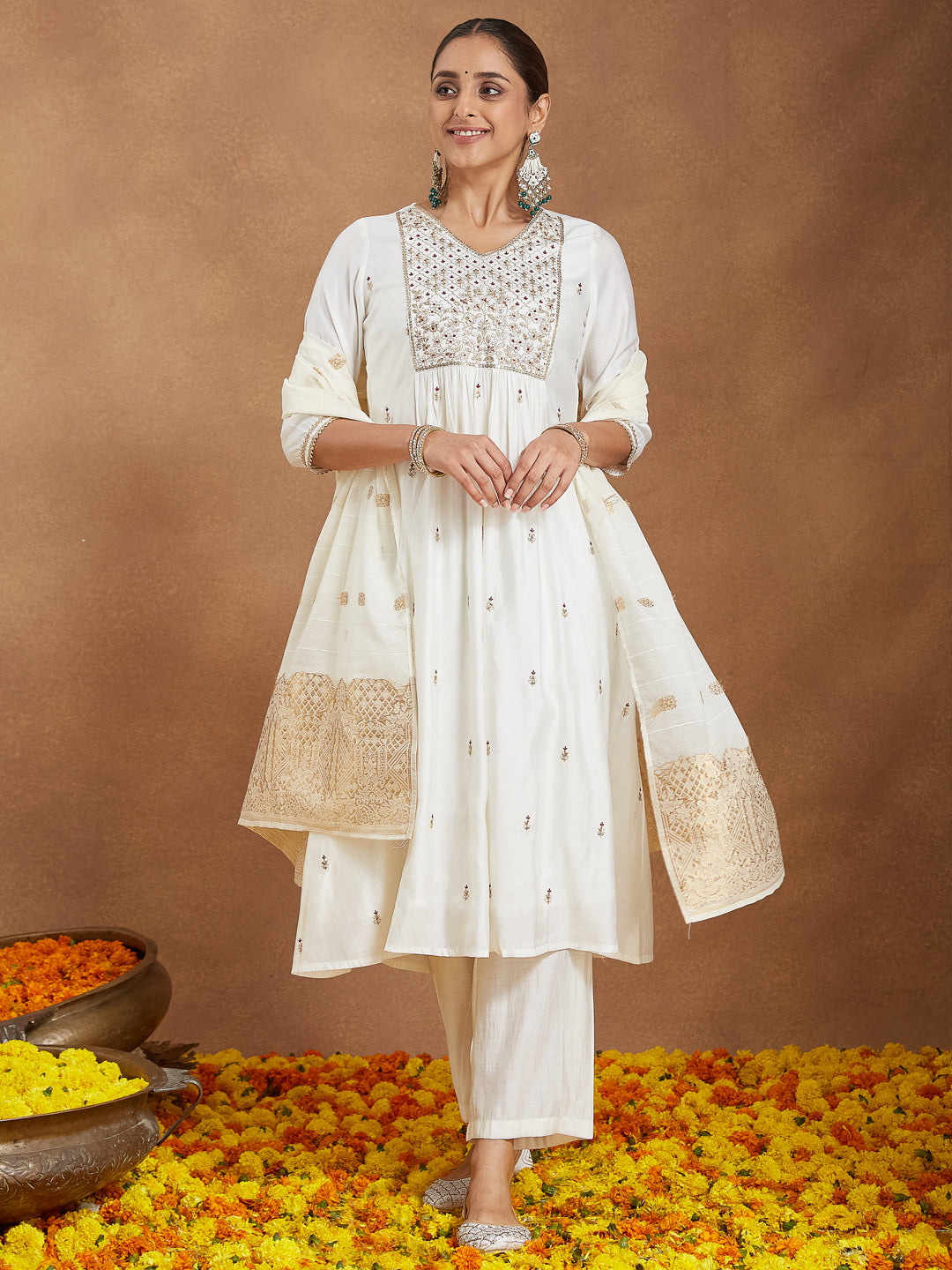 Anika Off-White Chanderi Kurta Set