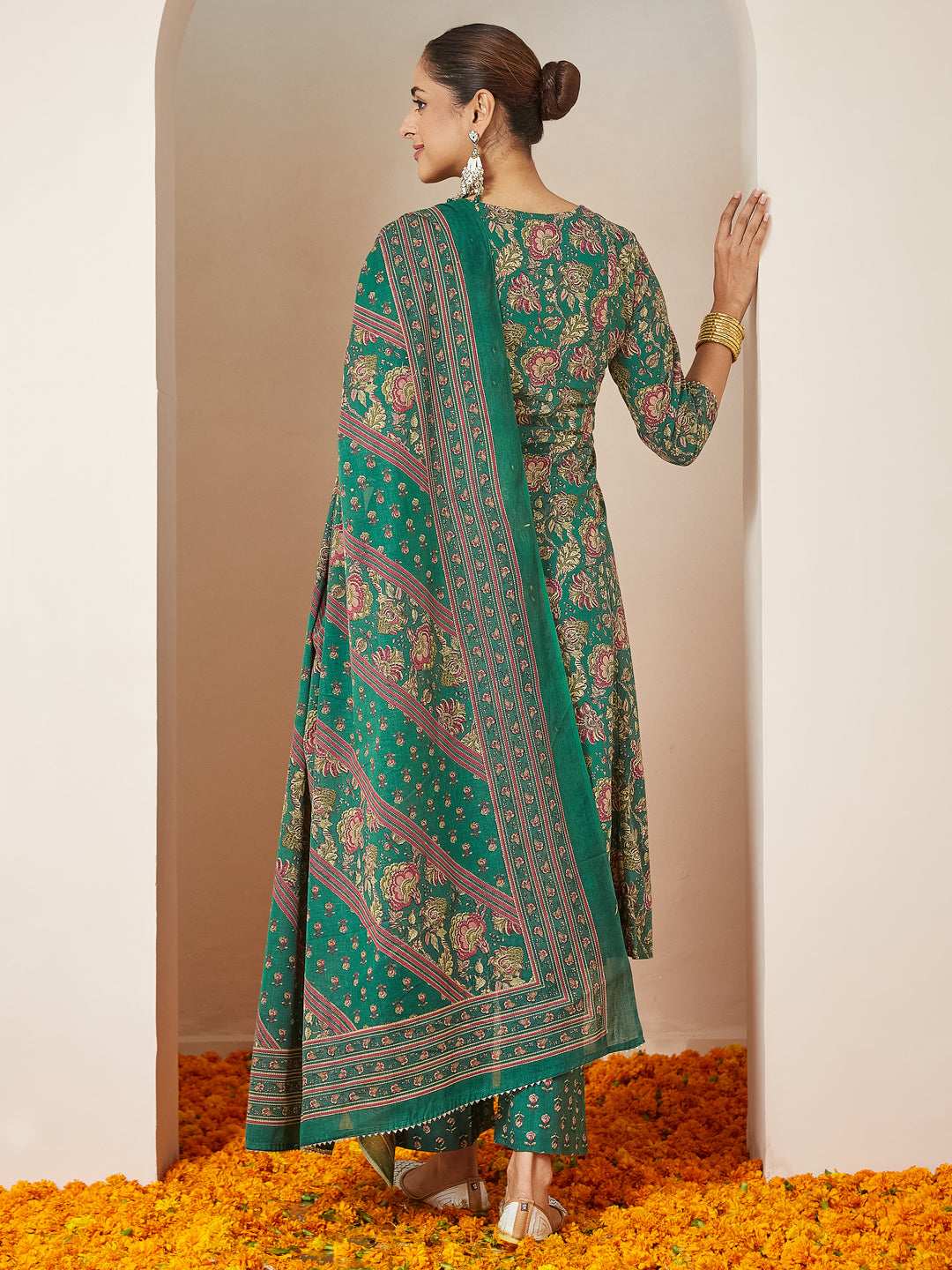 Green Cotton Floral Kurta Set Sajnaa