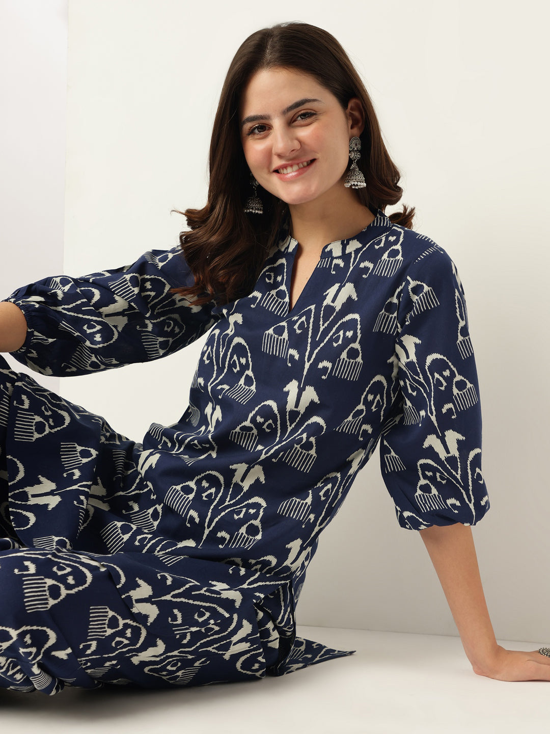 Navy blue cotton two-piece outfit for women – casual outings