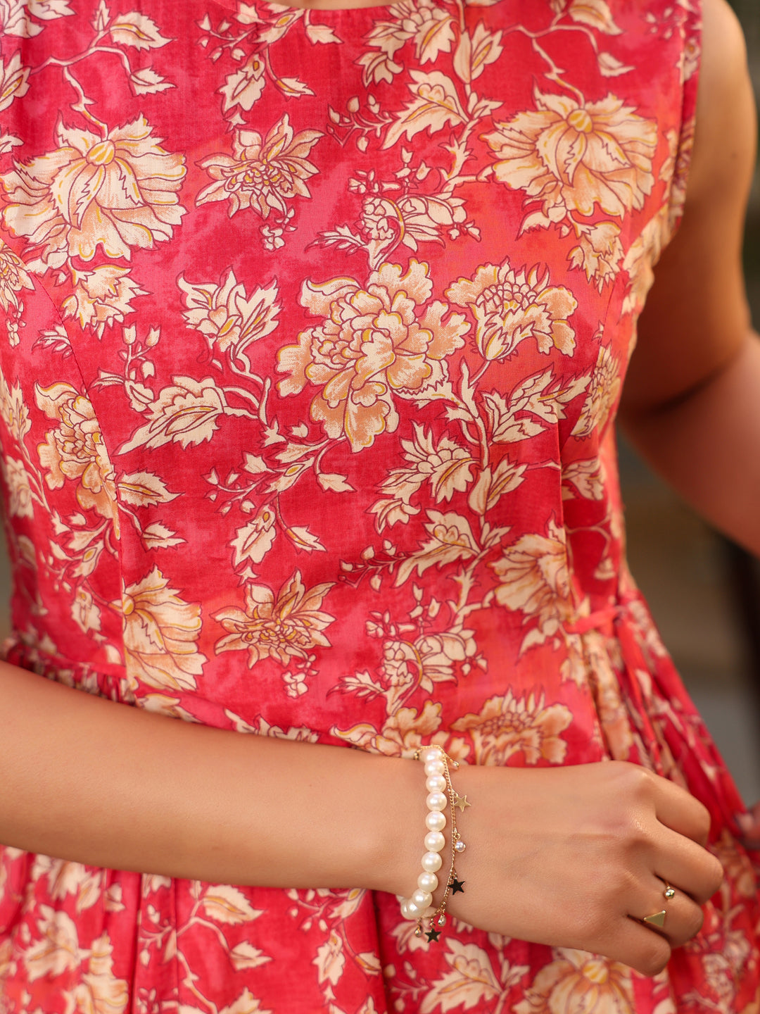 Charvi Pink Floral Cotton Stylish Kurti for Women